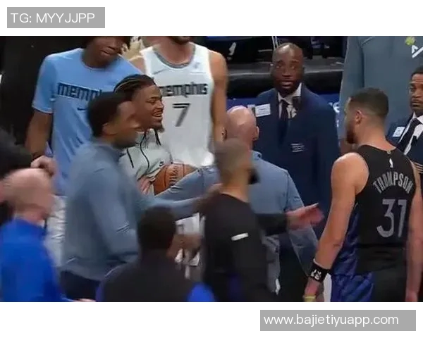 克莱与莫兰特出战数据对比31岁克莱伤后复出304场22岁莫兰特仅206场